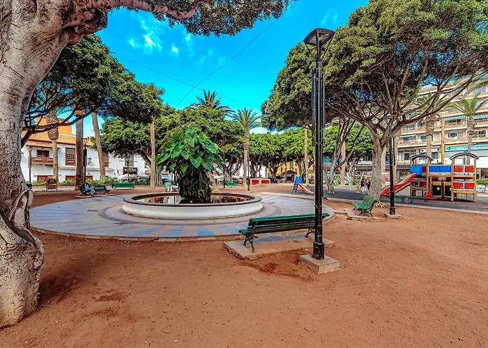 Home2book Near Playa Del Muelle Апартаменты