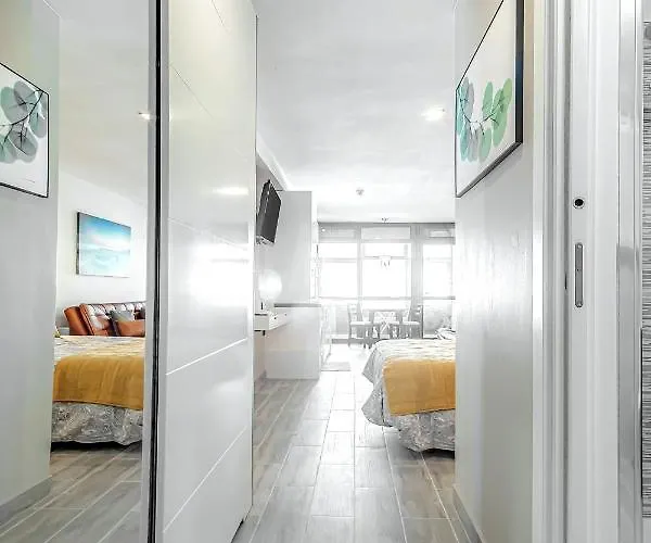 Home2book Near Playa Del Muelle