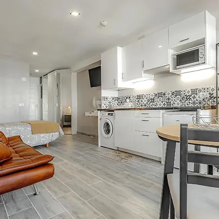 Home2Book Central Studio Near Playa Del Muelle 公寓