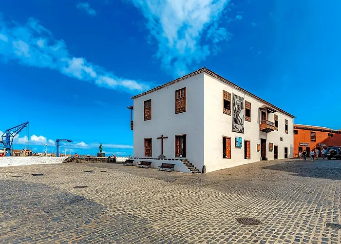 Home2book Near Playa Del Muelle Apartament