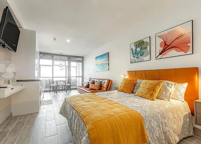 Home2book Near Playa Del Muelle *