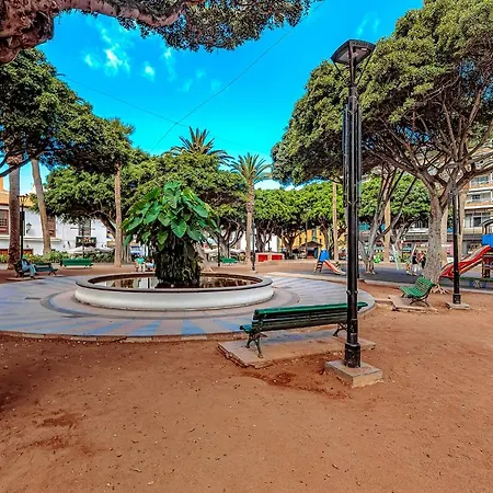 Home2book Near Playa Del Muelle 公寓